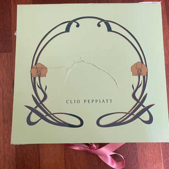 NWT Clio Peppiatt Petal Bag Wisteria Women's Pink Petal Beaded Bag - Picture 6 of 13